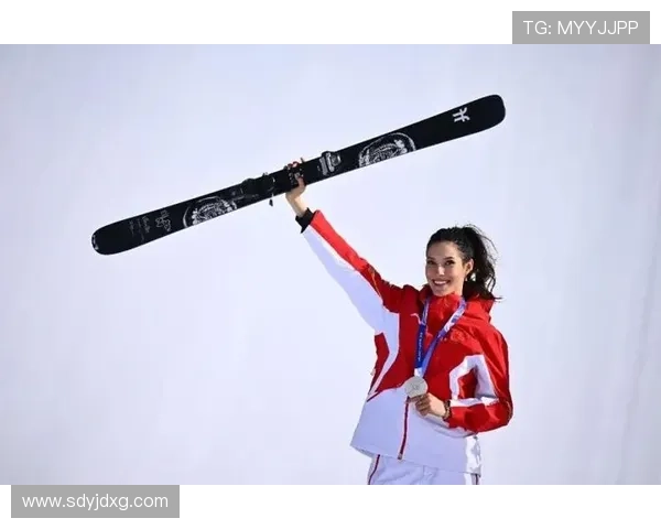 大跳台压分风波再起谷爱凌惜败