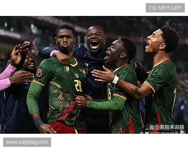 国足防线崩溃遭喀麦隆狂攻 国足防线崩溃遭喀麦隆狂攻