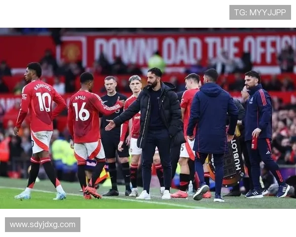 曼联中卫伤缺迎战切尔西困难重重